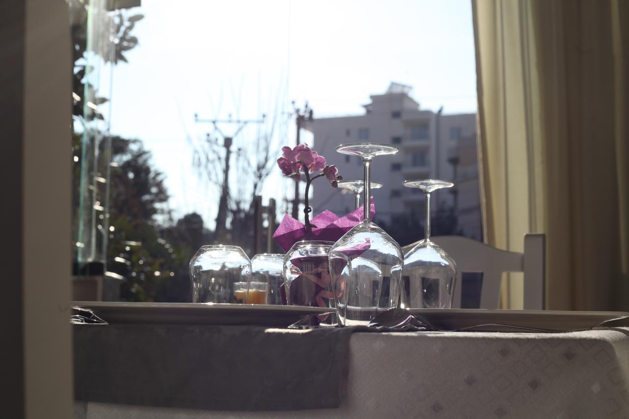 Sanremo Hotel Restorant Shkallnur ภายนอก รูปภาพ